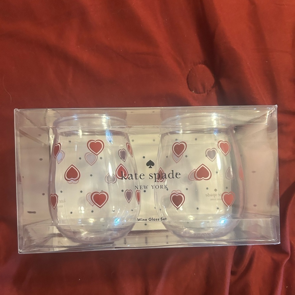 Kate Spade Heartfelt Geo Wine Glass Set